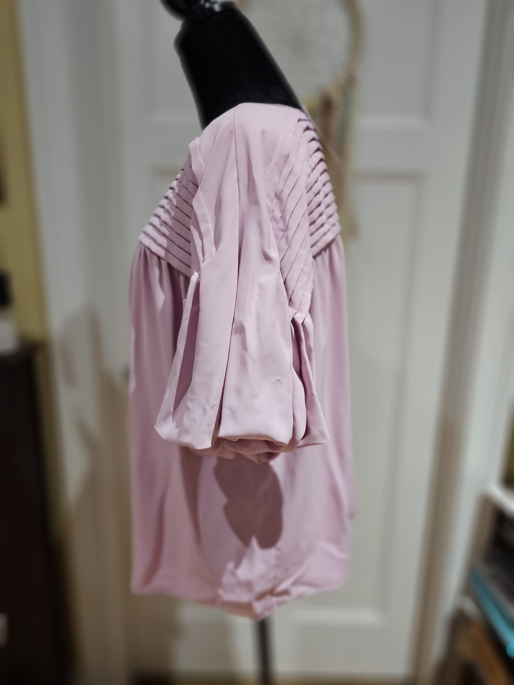 entro Pink Pleated Yoke Short Sleeve Blouse - Picture 3 of 9